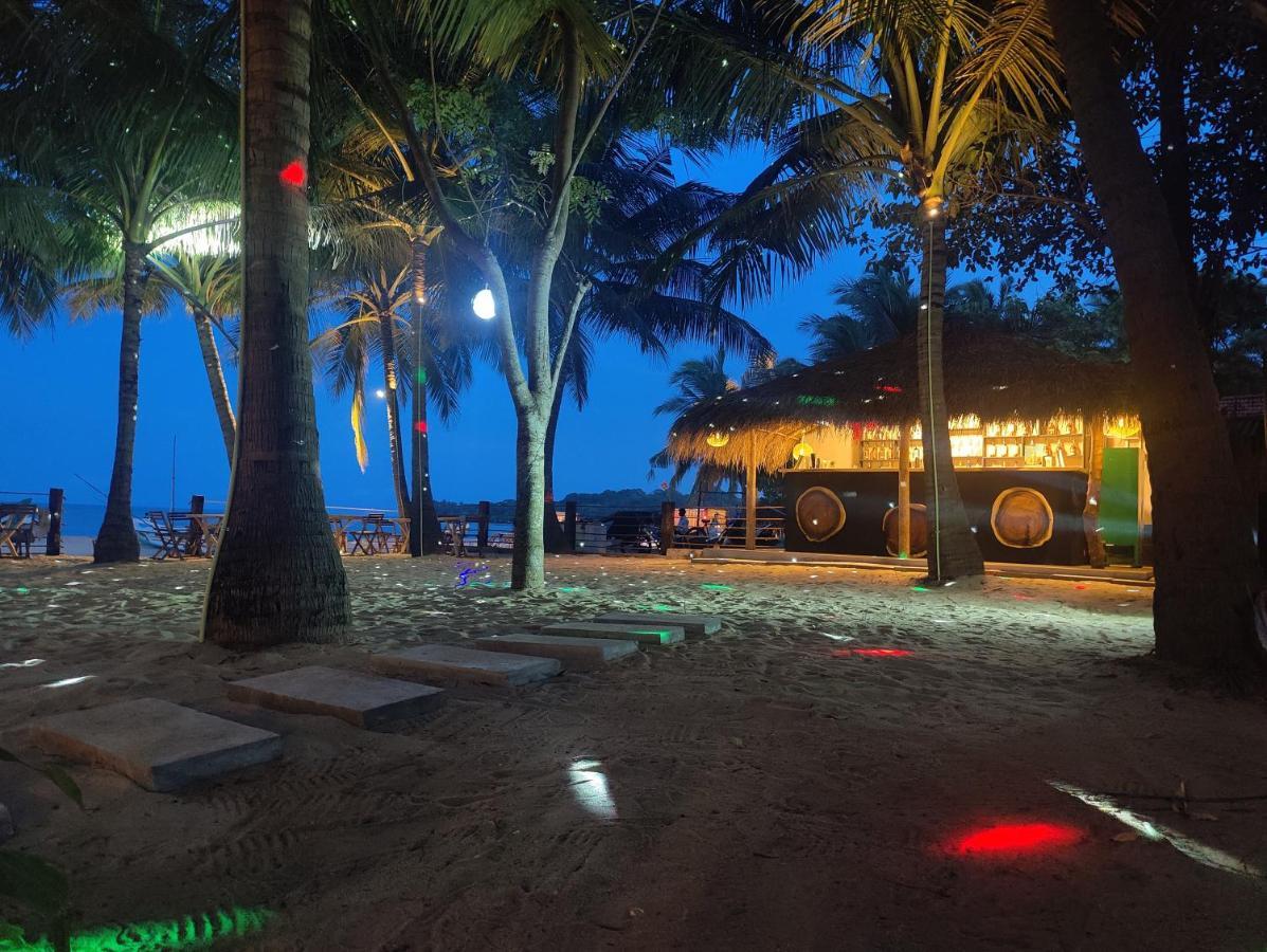 Atteriya Chill Hotel Arugam Bay Buitenkant foto