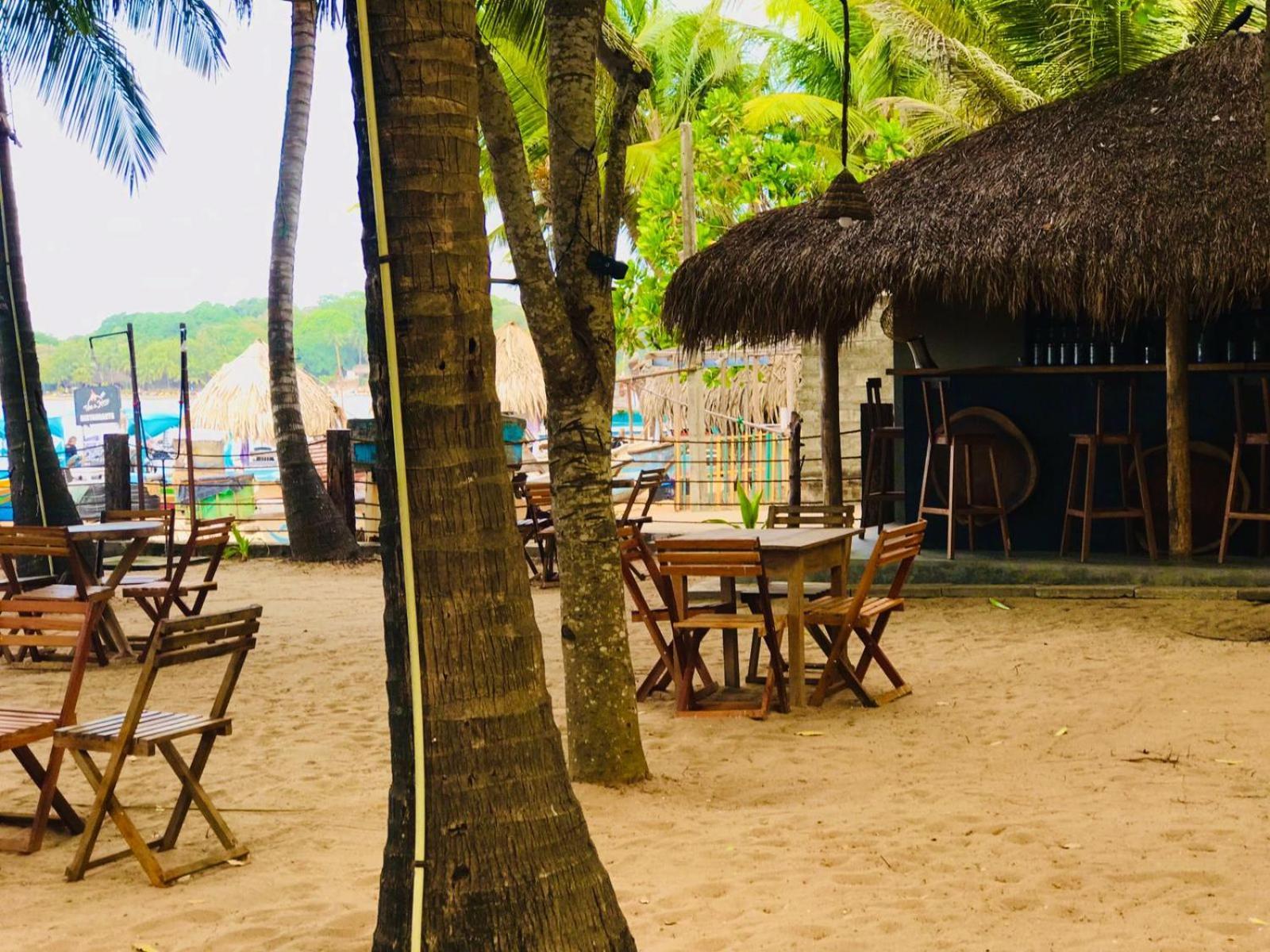Atteriya Chill Hotel Arugam Bay Buitenkant foto